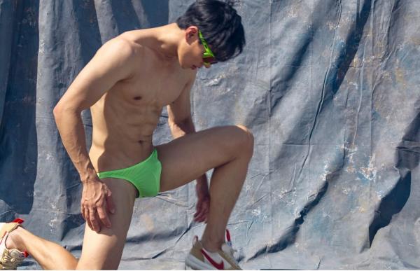 AWESOME-MEN-5--Prinzzer